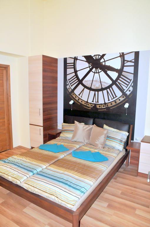 Frank & Fang Apartments Budapest Luaran gambar