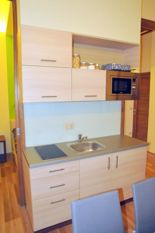 Frank & Fang Apartments Budapest Luaran gambar
