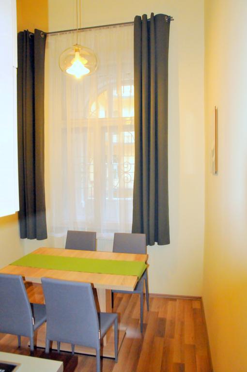 Frank & Fang Apartments Budapest Luaran gambar