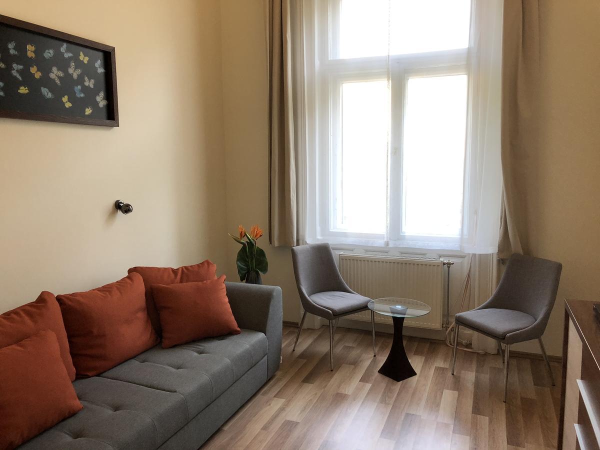 Frank & Fang Apartments Budapest Luaran gambar